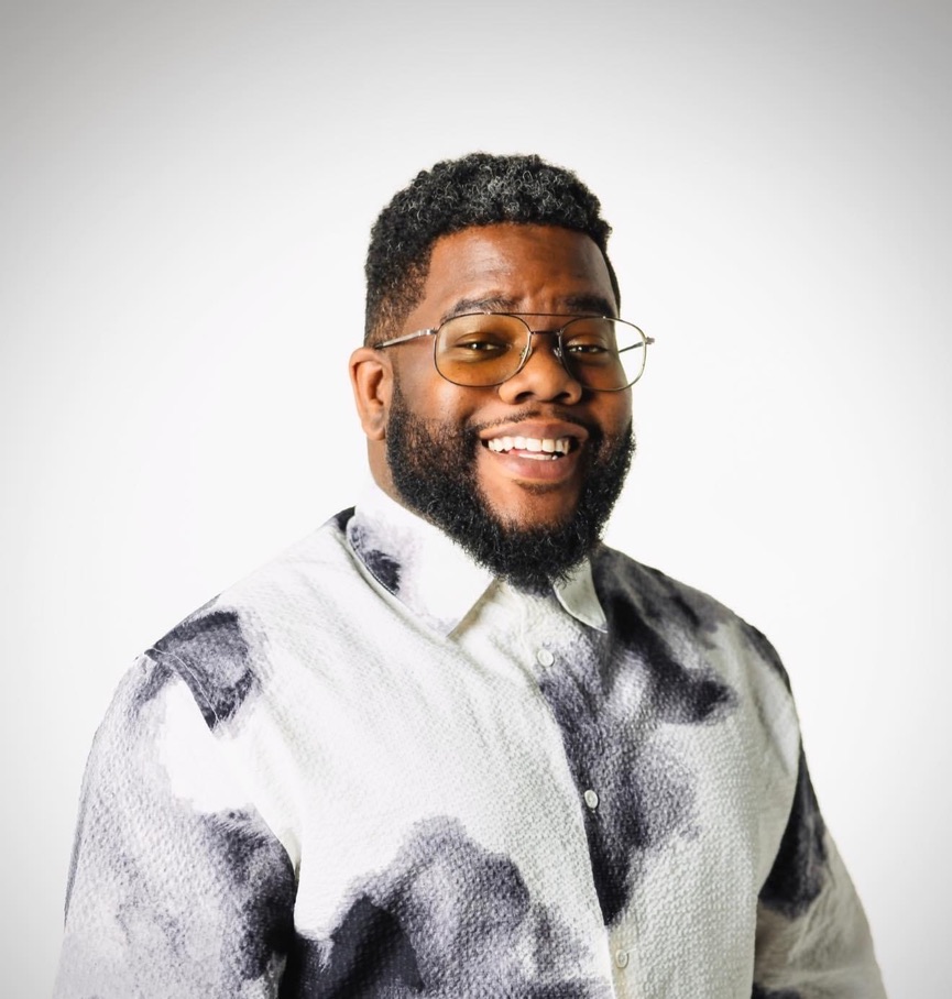 Portrait of Eann Robinson smiling